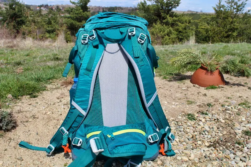 the back panel of the nevo rhino 50 l pack