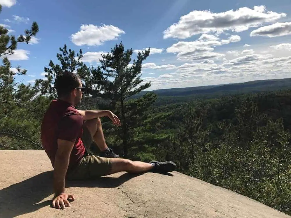 hiking in algonquin park, canada