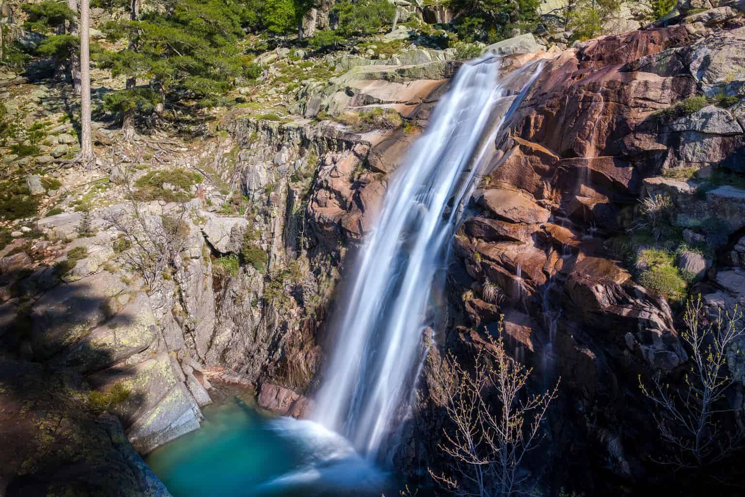 hiking trails with waterfalls