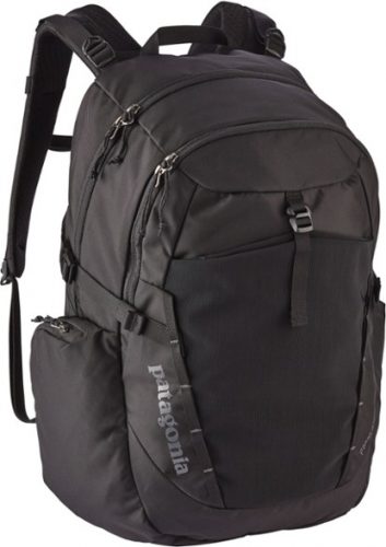 9 Awesome Hiking Backpacks With Laptop Compartment [2021]