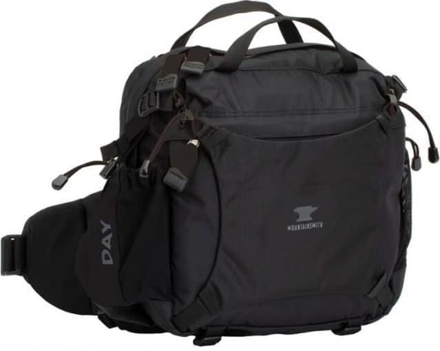 8 Best Hiking Fanny Packs That Everyone’s Crazy About [2021]